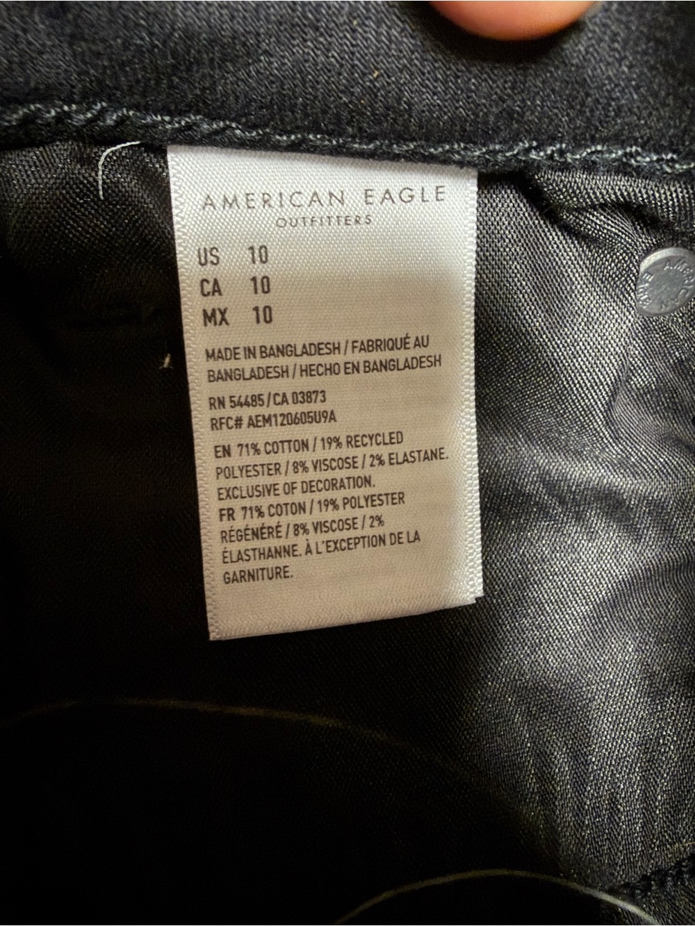 American Eagle Outfitters Black Cuffed Jean Shorts - Picture 2 of 3